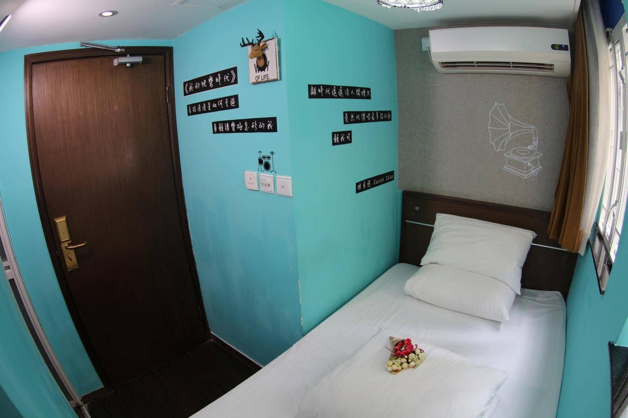 Tempo Inn West Kowloon Hsr Station Hong Kong Exterior photo